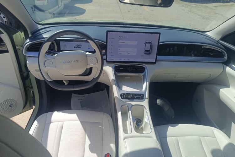 Used Geely Galaxy Geome 2025 UP 410km Exploration+ Edition
