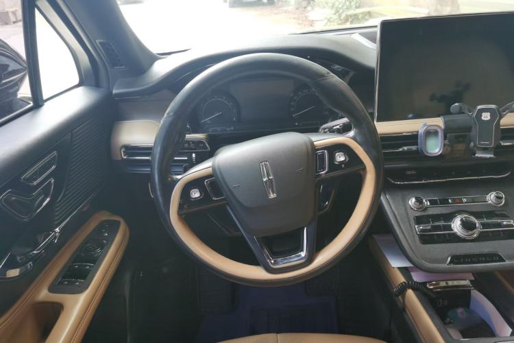 Used Lincoln Corsair 2020 2.0T Four-Wheel Drive Luxury Edition Steering Wheel