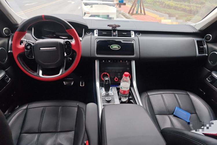 Used Land Rover Range Sport 2020 3.0 L6 HSE DYNAMIC Center Console