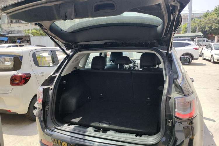 Used Jeep Compass 2019 200T Automatic Family Edition - Connected Large Screen Version