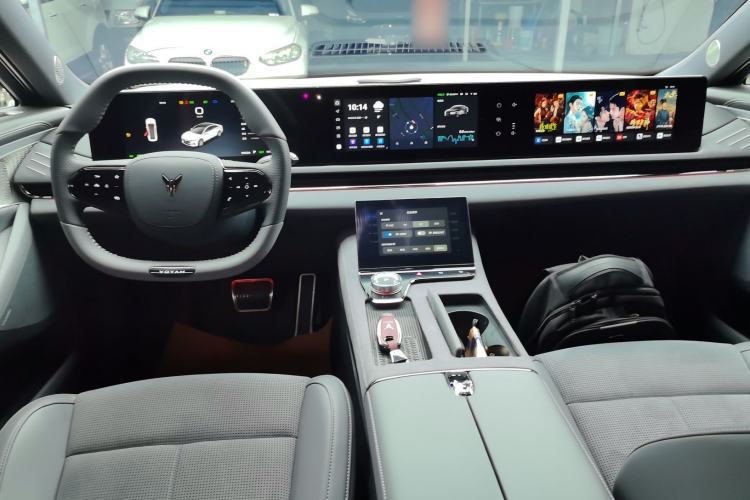 Used VOYAH PASSION 2024 PHEV Four-Wheel Drive Ultra-Long Range Flagship Model