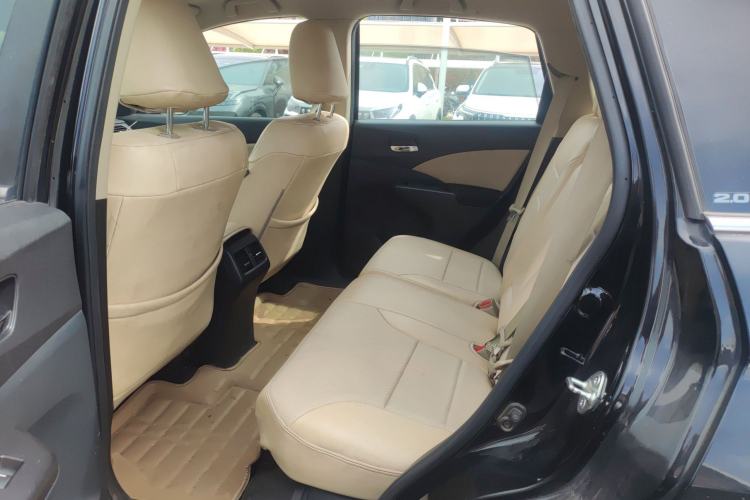 Used Honda CR-V 2015 2.0L two-wheel drive urban version
