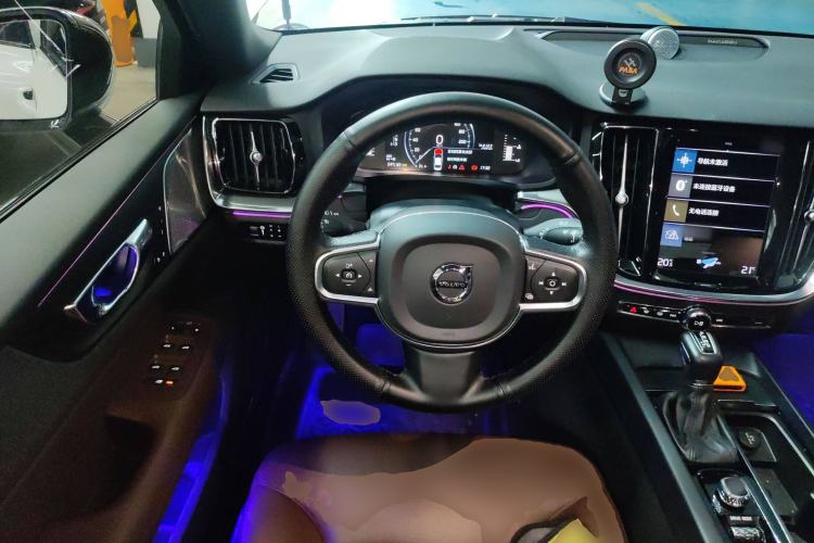 Used Volvo S60 2021 T4 Zhiyi Luxury Edition