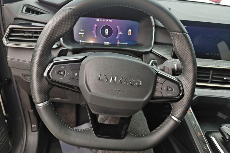 Used Lynk & Co 06 2020 1.5T JinPro model
