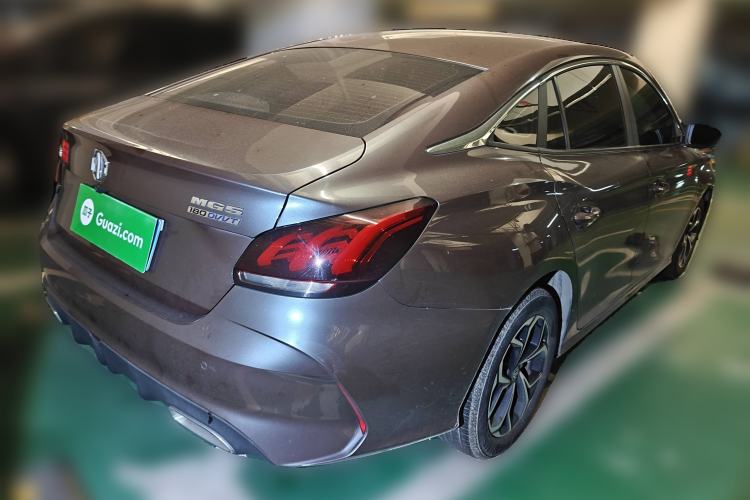 Used MG 5 2022 180 DVVT CVT Youth Luxury Edition