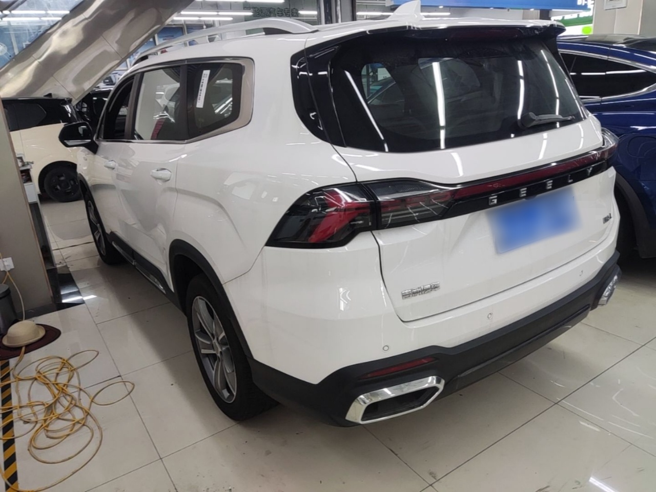 Geely Auto Haoyue L 2024 2.0T DCT Luxury Version — снимка 4