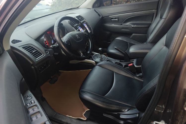 Used Peugeot 4008 2012 2.0L Two-Wheel-Drive Fashion Edition
