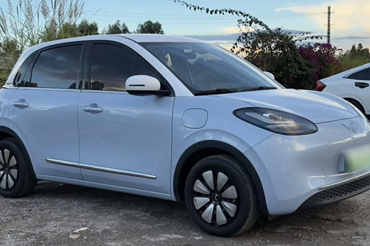 Used Wuling Bingo 2023 410 km Lingxi Deluxe Edition