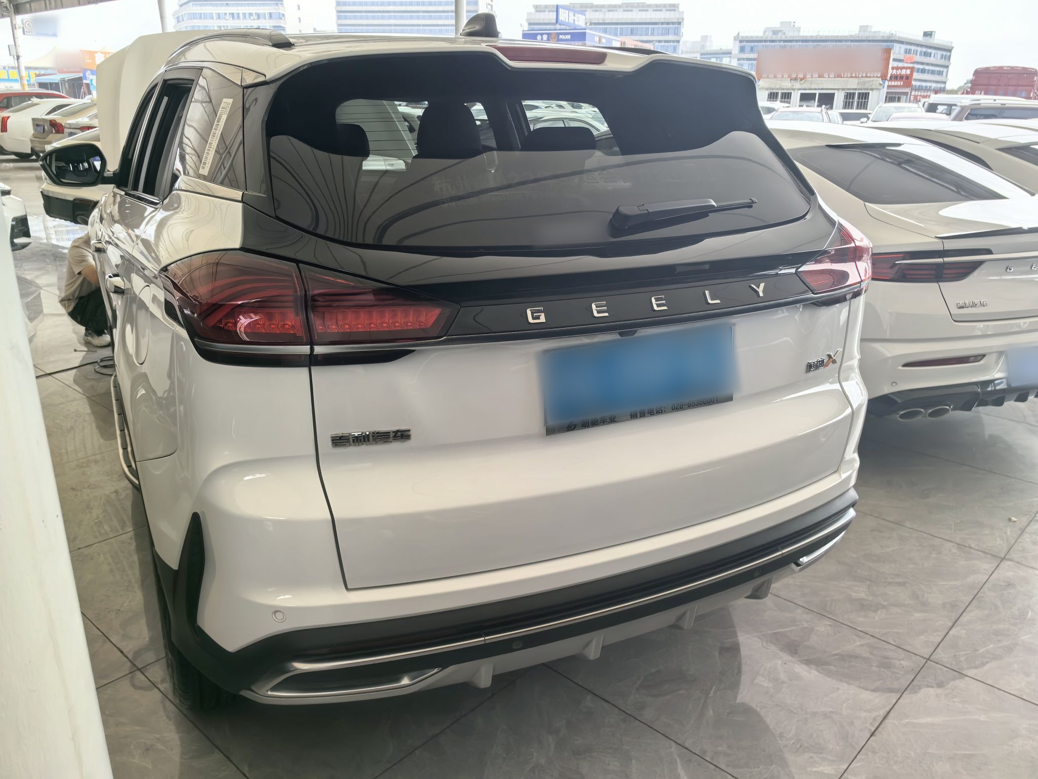 Geely Auto Emgrand X7 Sport 2022 Boyue X 1.8TD DCT ZhiShang Model — снимка 3