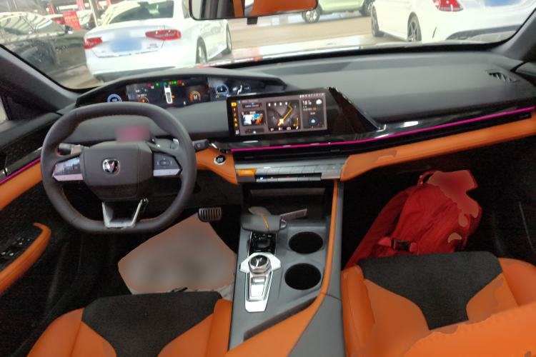 Used CHANGAN UNI-V 2023 2.0T Leading-Speed Edition
