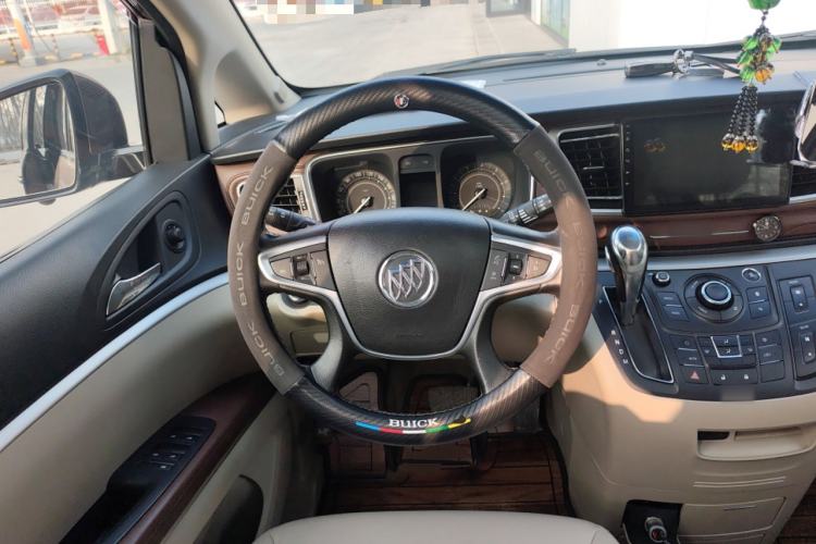 Used Buick GL8 2018 28T Luxury Model China VI Standard
