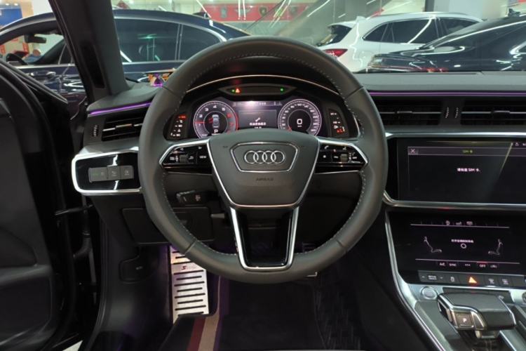 Used Audi A6L 2019 40 TFSI Luxury Dynamic Model Steering Wheel