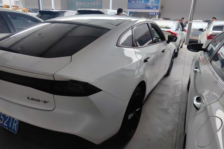 Used Changan UNI-V 2023 1.5T Prestige Model