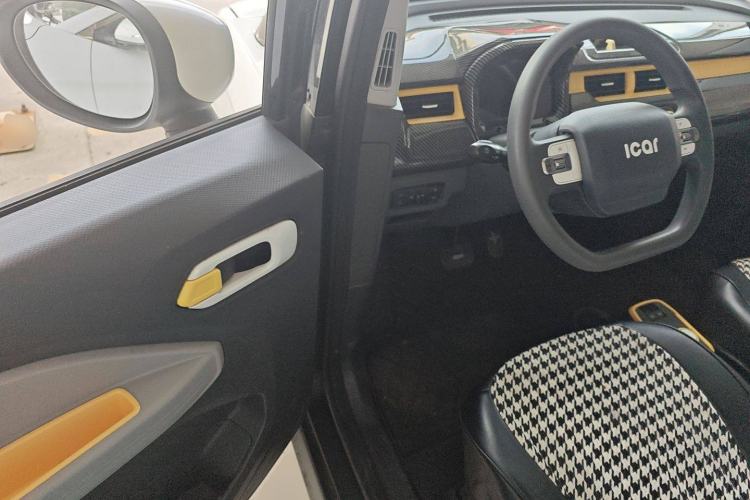 Used Chery QQ Ice Cream 2022 170km Sundae Phosphate Lithium-Ion