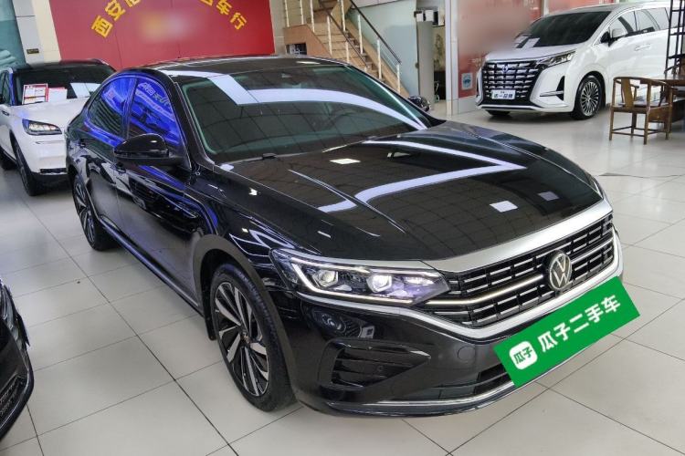 Used Volkswagen Passat 2023 Facelift 330TSI Luxury Edition