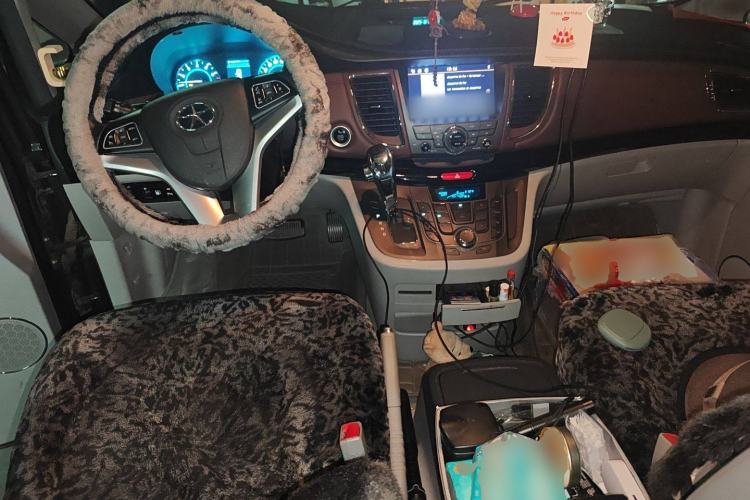 Used JAC Refine M5 2016 2.0T Gasoline Automatic Business Edition
