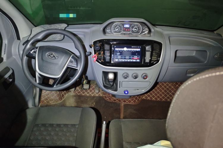 Used SAIC MAXUS Xintu V80 2021 2.0T Manual Classic Aoyuntong Short Wheelbase Ultra-Low Roof 5/6-Seater