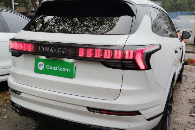 Used Lynk & Co 09 EM-P 2021 2.0T PHEV Halo Six-Seater
