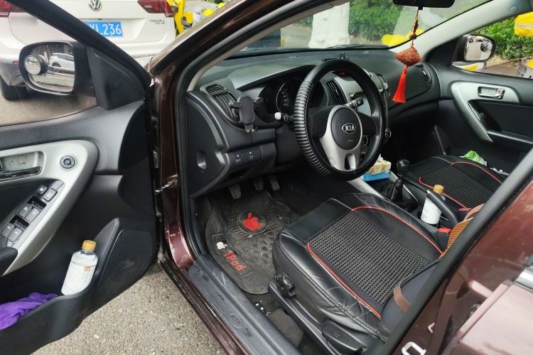 Used Kia Forte 2014 1.6L MT GLS Driver Seat