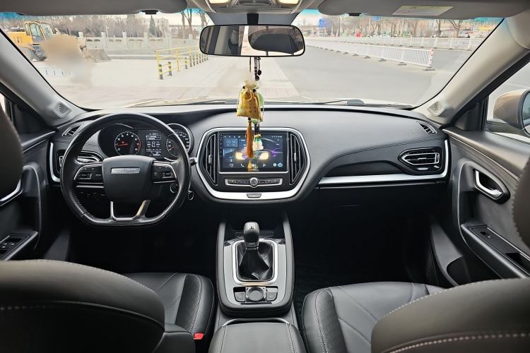 Used JETOUR X70M 2020 Revised 1.5T Manual Travel Companion Version 5 Seats Interior 3