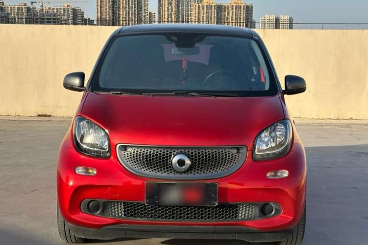 Used smart forfour 2016 0.9T 66 kW Pioneer Edition