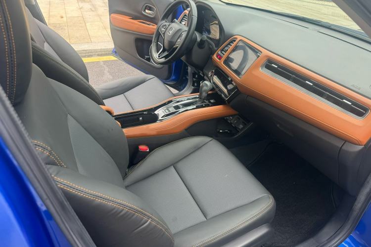 Used Honda Vezel 2015 1.8L CVT 2WD Luxury Model
