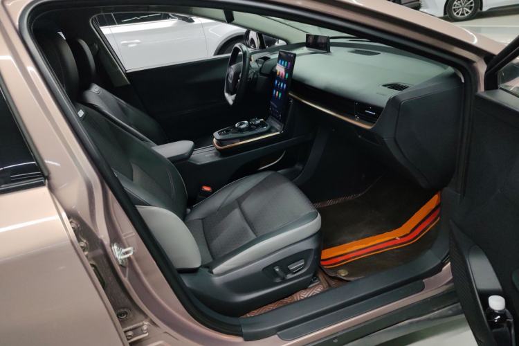 Used Toyota bZ3 2023 616 km Long-Range Premium
