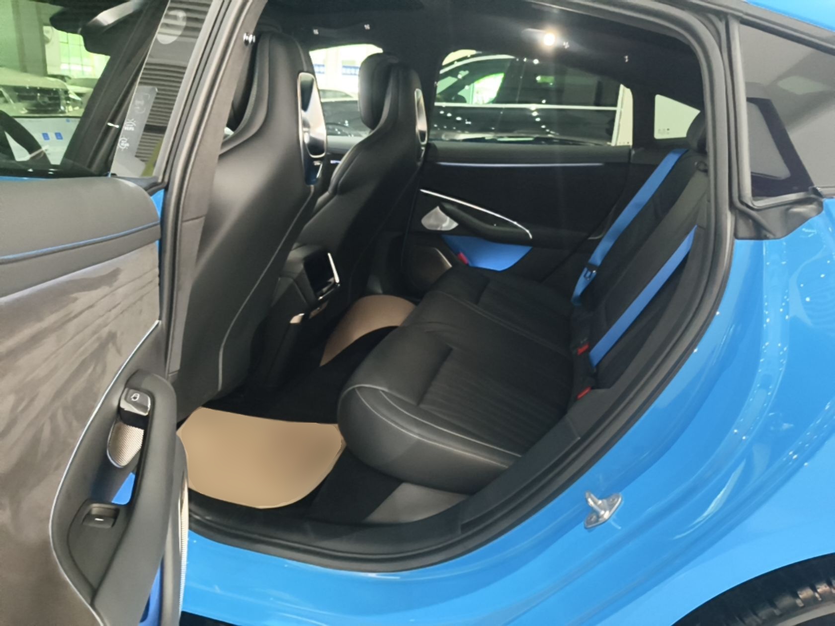 Xiaomi Auto SU7 2026 Model Max — снимка 20