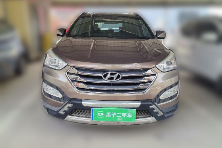 Used Hyundai Santa Fe 2013 2.4L Automatic Two-Wheel Drive Smart Version Front