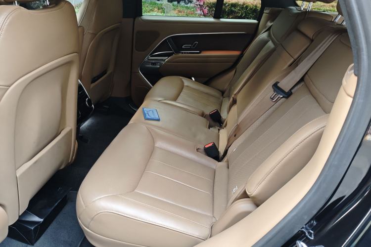 Used Land Rover Range Rover 2023 3.0 L6 360 PS Grand Edition