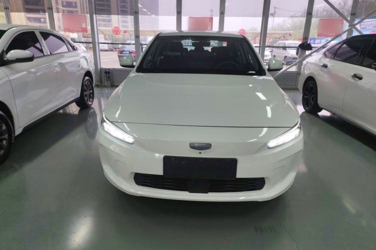 Used Geometry A 2021 Pro Enhanced High-Efficiency Range Version 600KM A600 Asian Games Edition Front