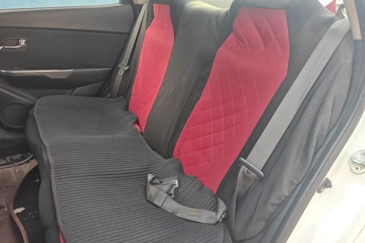 Used Kia K2 2012 Sedan 1.4L MT GLS Commemorative Edition