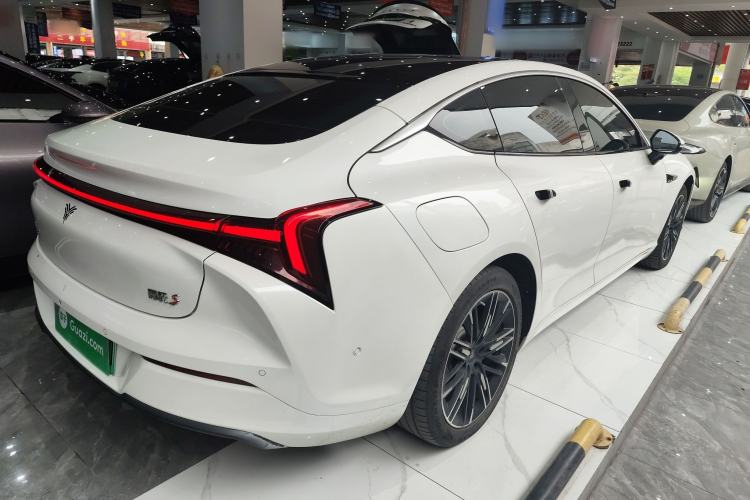 Used NETA S 2022 Extended-Range Version 1160 km Range Rear-Wheel-Drive Compact Edition