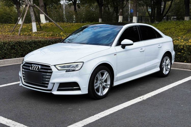 Used Audi A3 2020 Limousine 35 TFSI Fashion Edition China VI Emission Standard