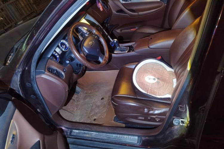 Used Infiniti QX50 2013 2.5L Two-Wheel-Drive Elegant Edition
