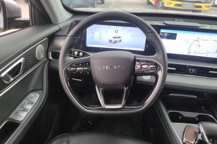 Used Chery Tiggo 8 PRO 2024 Champion Edition 290T Two-Wheel Drive Shining Version 5 Seats
