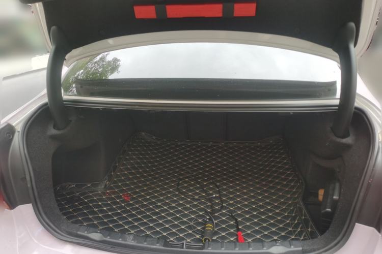 Used BMW 3 Series 2019 320Li Fashion Model Trunk