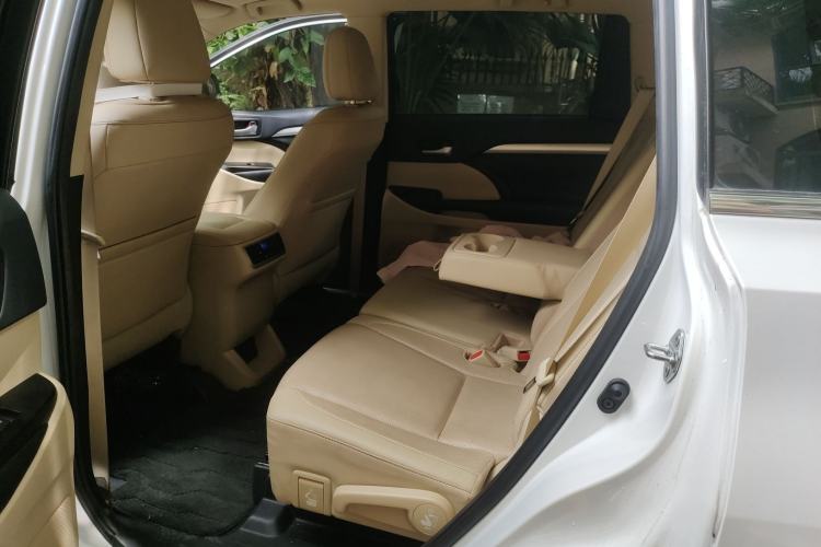 Used Toyota Highlander 2018 2.0T Four-Wheel Drive Luxury Version 7 Seats China VI Standard