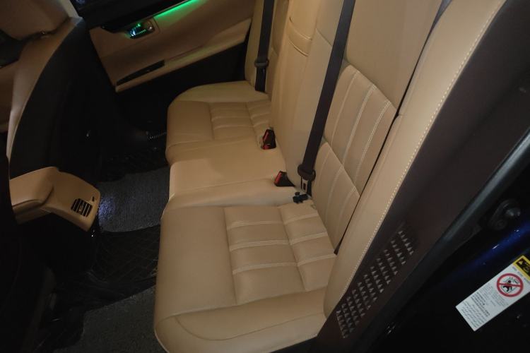 Used Lexus ES 2015 300h Comfort Edition