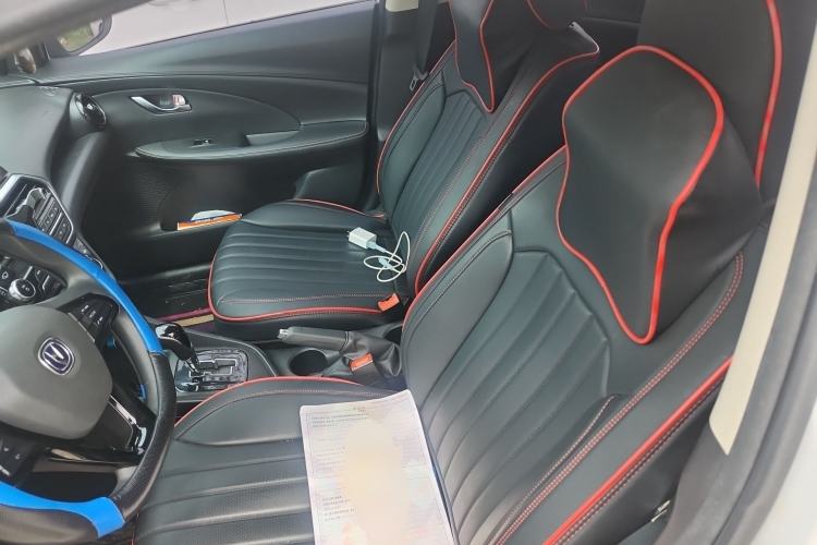 Used CHANGAN Alsvin 2019 1.5L DCT Luxury Version China VI Standard