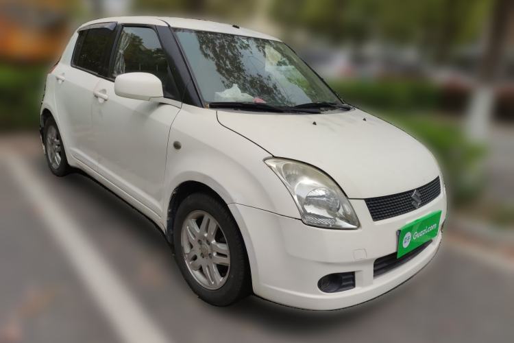 Used Suzuki Swift 2005 1.3L Manual Luxury Model
