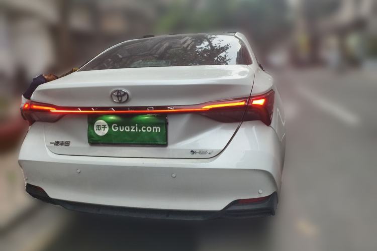 Used Toyota Avalon 2024 Dual-Motor 2.0L Luxury Edition Rear