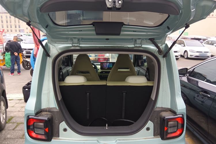 Used Geely Galaxy Panda 2023 Panda Mini 200km Endurance Bear