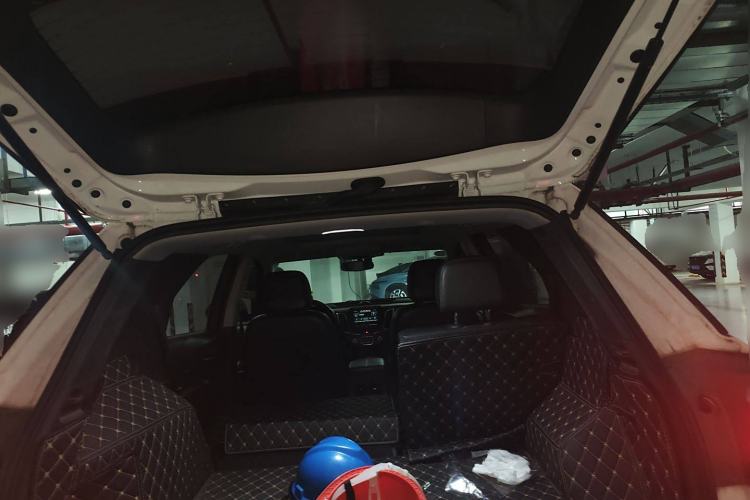 Used Chevrolet Equinox 2018 535T Automatic Chijie Edition Trunk