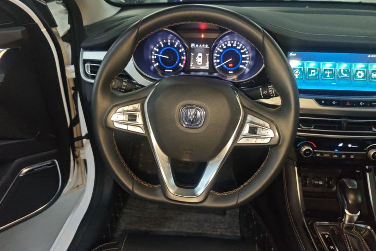 Used CHANGAN Eado 2018 High-Energy Edition 1.6L GDI Automatic Pioneer Model China V Standard