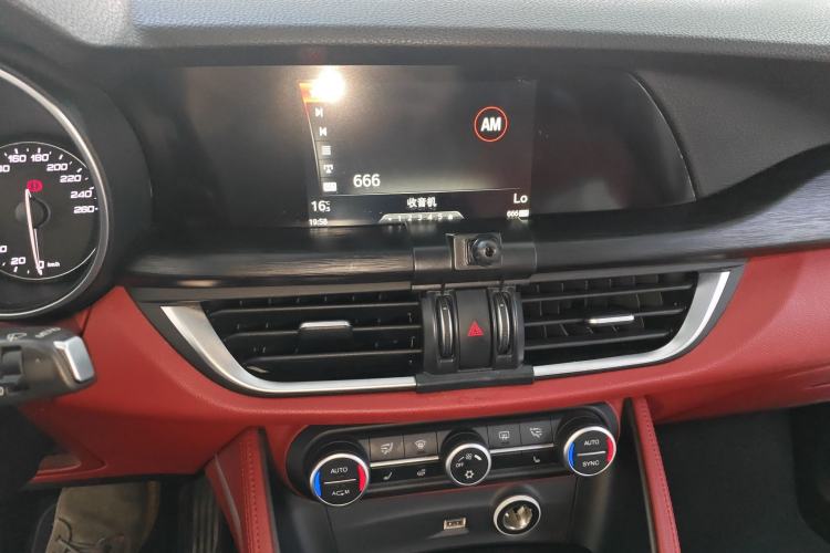 Used Alfa Romeo Stelvio 2017 2.0T 200HP Elite Edition