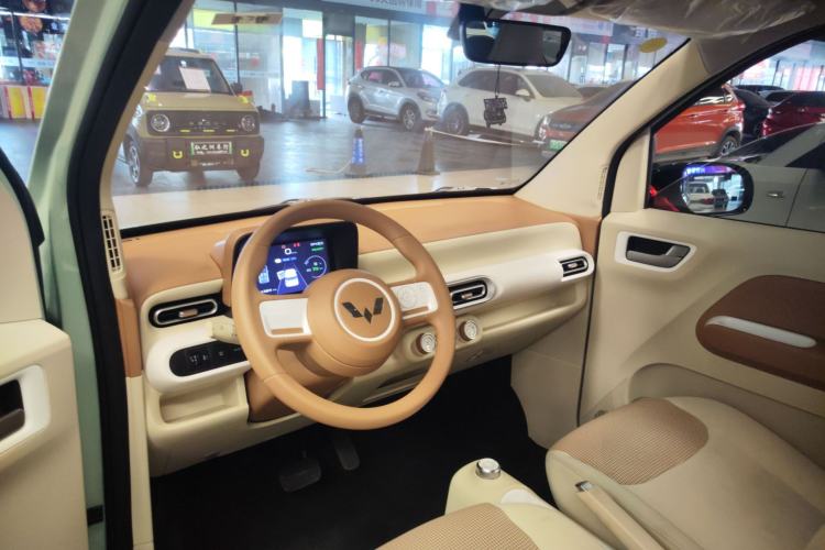 Used Wuling Hongguang MINIEV 2024 3rd Generation 215km Youth Edition
