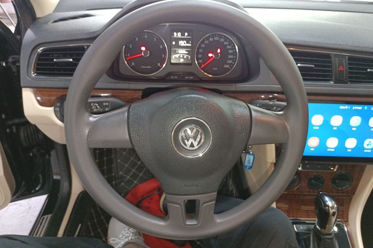 Used Volkswagen Lavida 2013 Restyled Classic 1.6L Automatic Comfort Edition