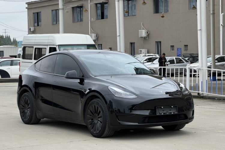 Used Tesla Model Y 2022 Rear-Wheel-Drive Version