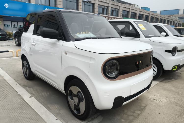 Used Geely Galaxy Panda 2023 Panda Mini New Year Edition Treasure Bear
